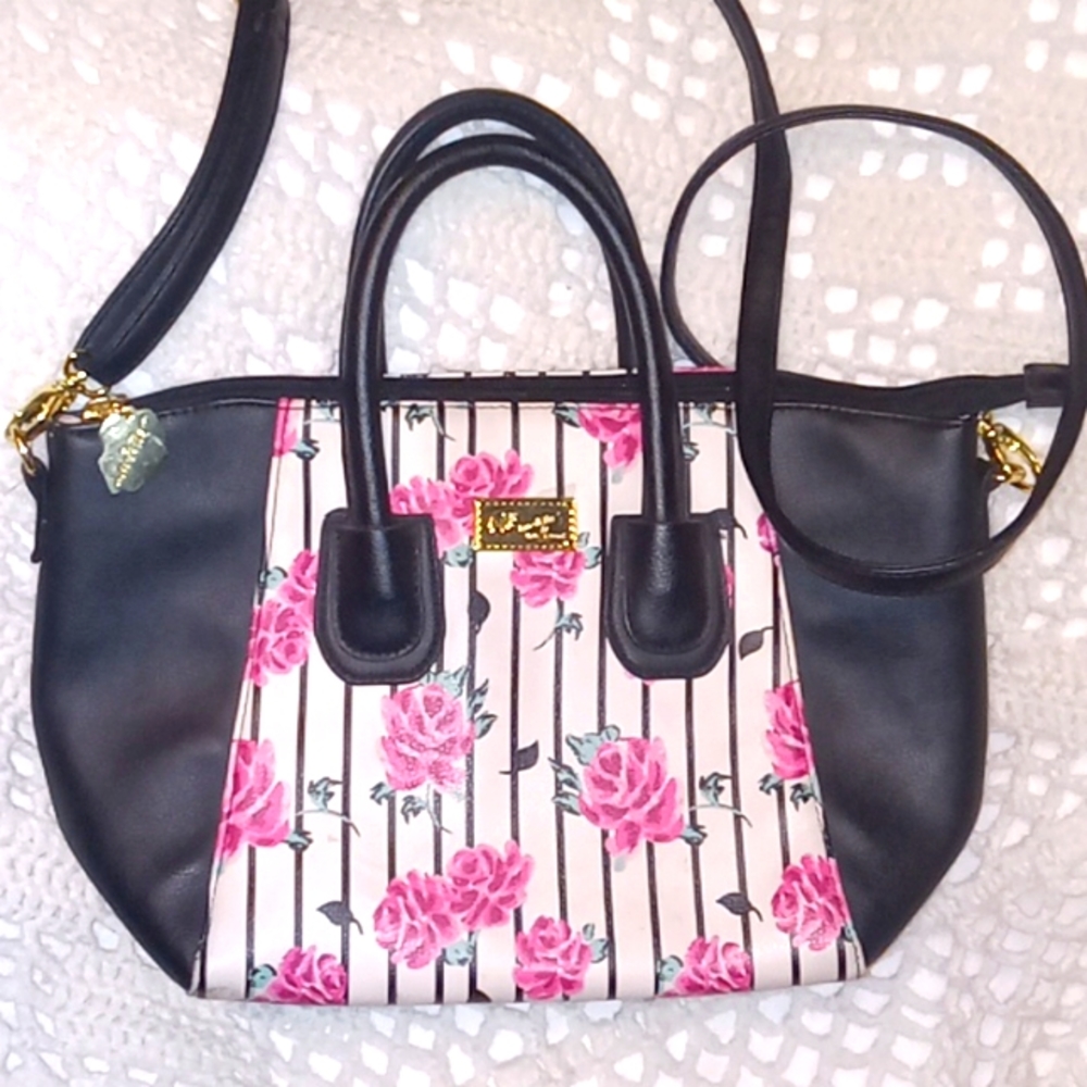 Floral Betsy Johnson